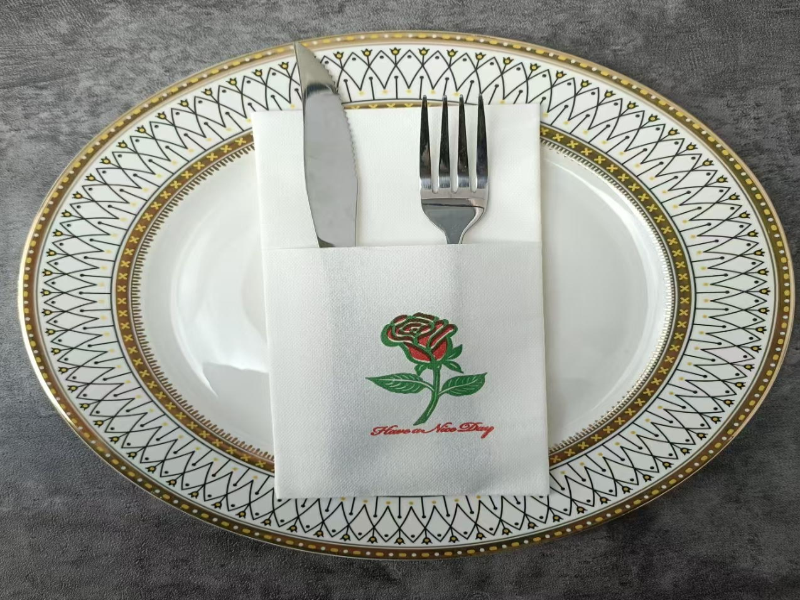 Bakit Nagiging Sikat ang Mga Airlaid Napkin sa Mga Setting ng High-End Table?